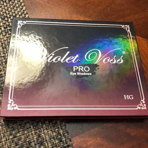 Violet Voss Other - 👁 violette voss eyeshadow 👁